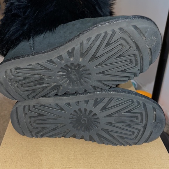 Brand new never worn ugg fur boots - Picture 6 of 7